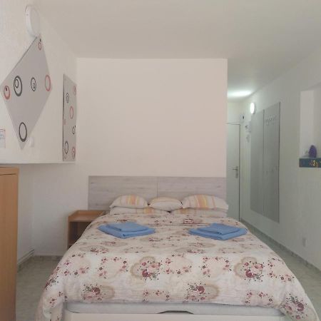 Апартаменты La Pineda Beach Studio Near Port Aventura Экстерьер фото