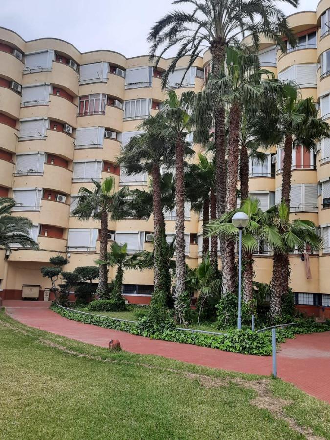 Апартаменты La Pineda Beach Studio Near Port Aventura Экстерьер фото